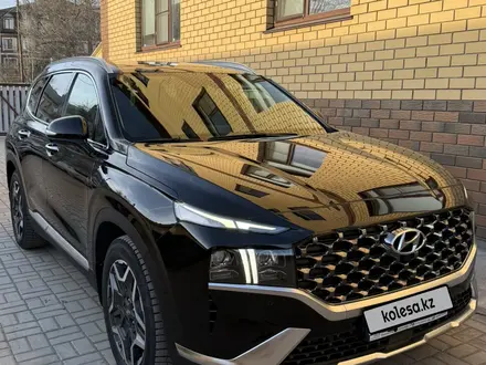 Hyundai Santa Fe 2022 года за 18 000 000 тг. в Уральск – фото 2