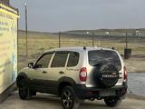 Chevrolet Niva 2013 года за 3 550 000 тг. в Караганда – фото 2