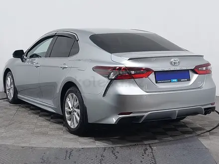 Toyota Camry 2021 года за 11 290 000 тг. в Астана – фото 7