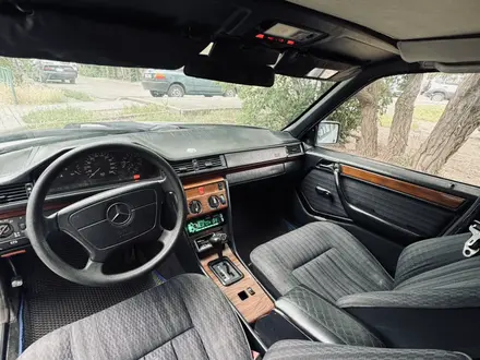 Mercedes-Benz E 220 1993 года за 730 000 тг. в Талдыкорган – фото 11