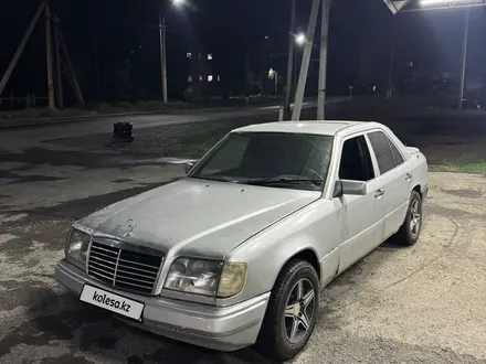 Mercedes-Benz E 220 1993 года за 730 000 тг. в Талдыкорган – фото 6