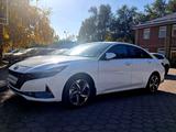 Hyundai Elantra 2022 года за 10 800 000 тг. в Алматы – фото 3