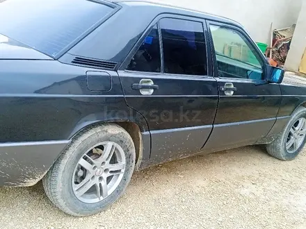 Mercedes-Benz E 200 1990 года за 650 000 тг. в Актау