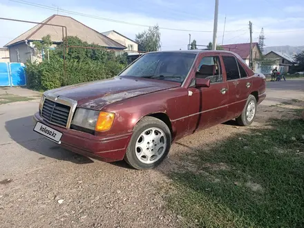 Mercedes-Benz E 200 1991 года за 700 000 тг. в Алматы – фото 2