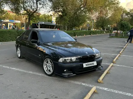 BMW 530 2001 года за 5 500 000 тг. в Алматы – фото 10