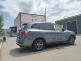 Hyundai Santa Fe 2006 года за 4 200 000 тг. в Астана – фото 2