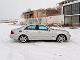 Mercedes-Benz E 320 2004 годаfor6 000 000 тг. в Актау – фото 4