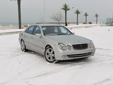 Mercedes-Benz E 320 2004 годаfor6 000 000 тг. в Актау – фото 2