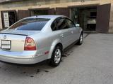 Volkswagen Passat 2001 годаүшін2 600 000 тг. в Астана – фото 5