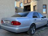 Mercedes-Benz E 230 1996 года за 3 800 000 тг. в Айтеке би – фото 4