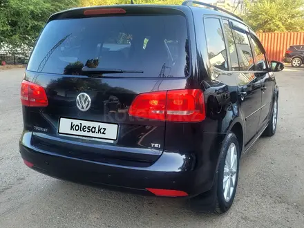 Volkswagen Touran 2010 года за 5 500 000 тг. в Алматы – фото 2