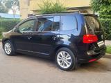 Volkswagen Touran 2010 годаүшін5 500 000 тг. в Алматы – фото 5