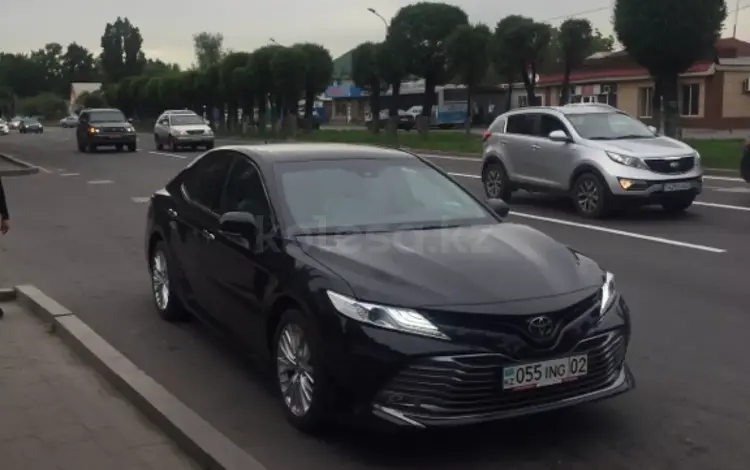 Toyota Camry 2018 годаүшін13 400 000 тг. в Алматы