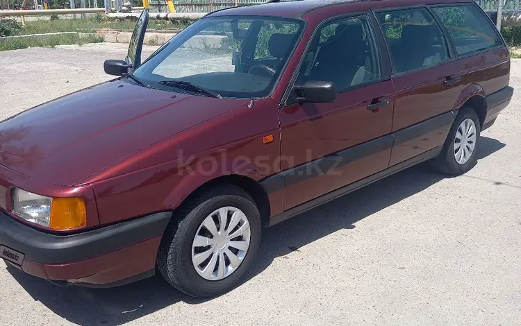 Volkswagen Passat 1991 годаүшін2 100 000 тг. в Тараз