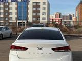 Hyundai Sonata 2019 года за 6 500 000 тг. в Жезказган – фото 3