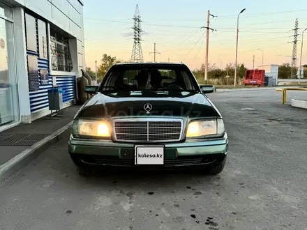 Mercedes-Benz C 180 1994 года за 2 000 000 тг. в Темиртау – фото 2