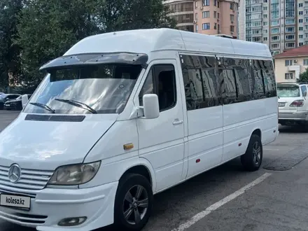 Mercedes-Benz Sprinter 2003 года за 7 000 000 тг. в Алматы – фото 2
