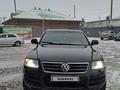 Volkswagen Touareg 2006 года за 4 900 000 тг. в Петропавловск