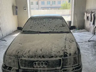 Audi 100, 1992