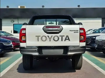 Toyota Hilux Adventure 2025 года за 29 300 000 тг. в Алматы – фото 6