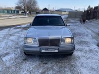 Mercedes-Benz E 220 1993 годаүшін2 600 000 тг. в Тараз