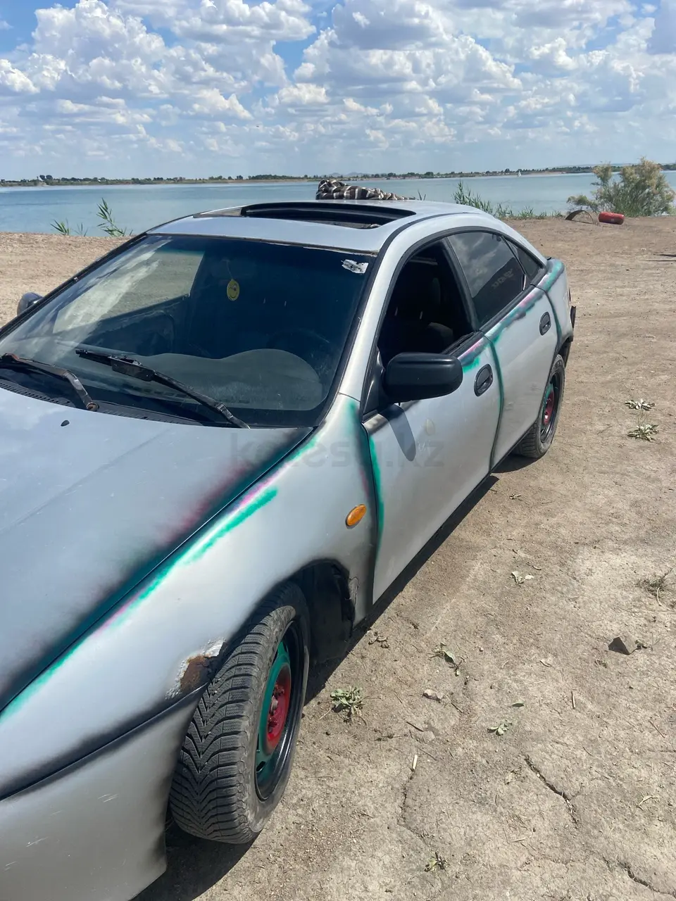 Mazda 323, 1997