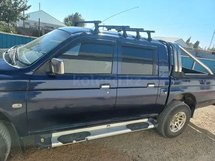 Mitsubishi L200 2005 года за 2 500 000 тг. в Актобе – фото 2