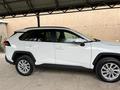 Toyota RAV4 2019 года за 15 000 000 тг. в Шымкент – фото 10