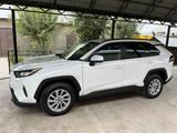 Toyota RAV4 2019 года за 15 000 000 тг. в Шымкент – фото 2