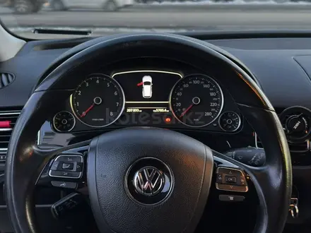 Volkswagen Touareg 2012 года за 8 900 000 тг. в Алматы – фото 9