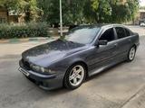 BMW 528 1998 года за 3 400 000 тг. в Шымкент – фото 2