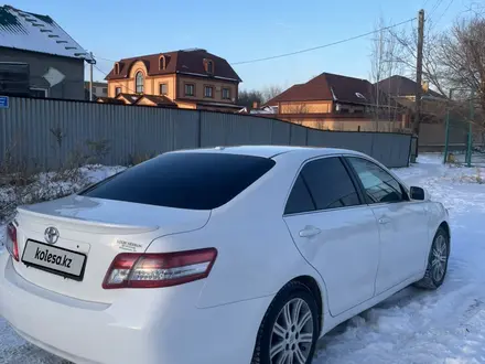 Toyota Camry 2010 года за 6 800 000 тг. в Актобе – фото 3