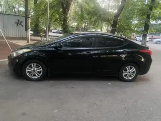Hyundai Elantra, 2013