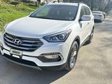 Hyundai Santa Fe 2017 года за 8 800 000 тг. в Шымкент
