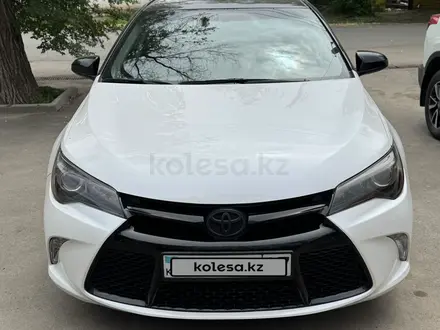Toyota Camry 2015 года за 11 700 000 тг. в Уральск – фото 13
