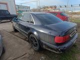 Audi A8 1997 года за 1 850 000 тг. в Уральск – фото 3