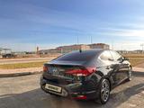 Hyundai Elantra 2019 года за 6 000 000 тг. в Шымкент – фото 4