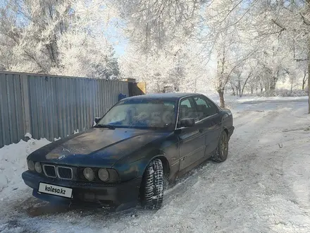 BMW 520 1994 года за 800 000 тг. в Актобе