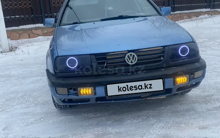 Volkswagen Vento 1993 годаfor1 300 000 тг. в Астана