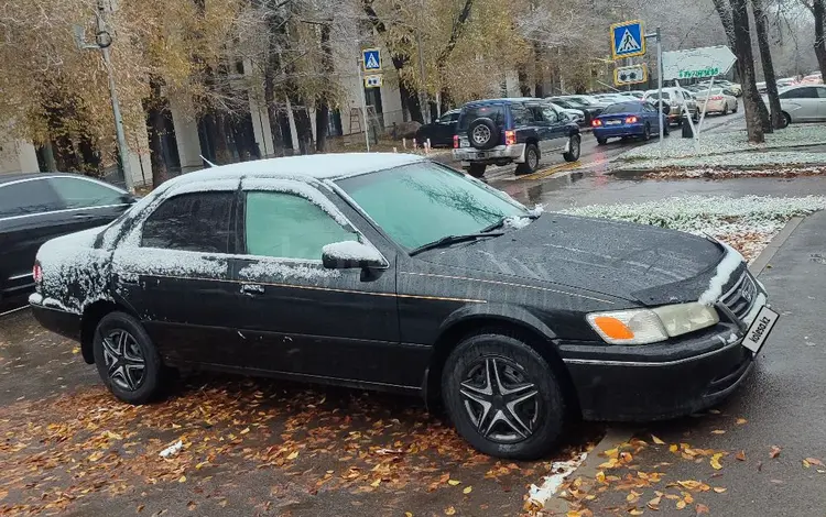 Toyota Camry 2000 года за 3 300 000 тг. в Алматы