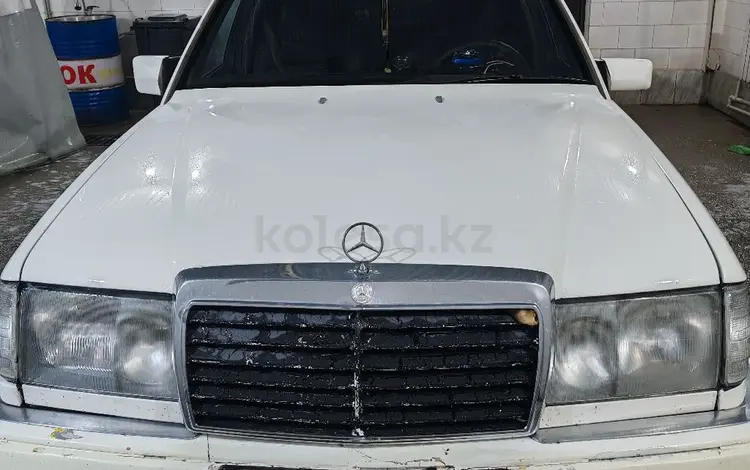 Mercedes-Benz E 200 1989 годаfor1 100 000 тг. в Талдыкорган