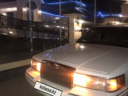 Lincoln Town Car 1993 года за 10 000 000 тг. в Астана – фото 16