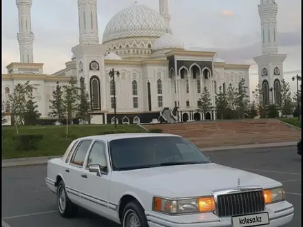 Lincoln Town Car 1993 года за 10 000 000 тг. в Астана – фото 23