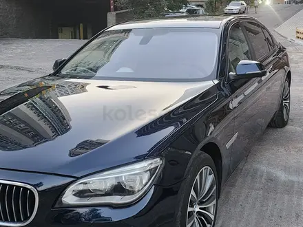 BMW 740 2015 года за 18 000 000 тг. в Алматы