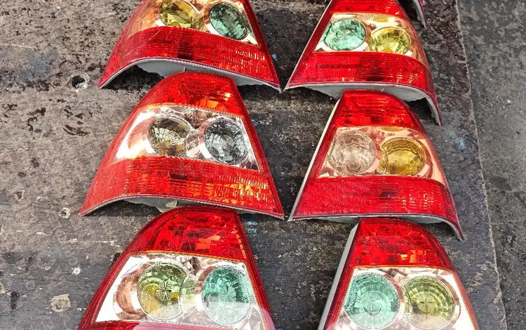 Задний фонарь toyota corolla 120 за 27 000 тг. в Алматы