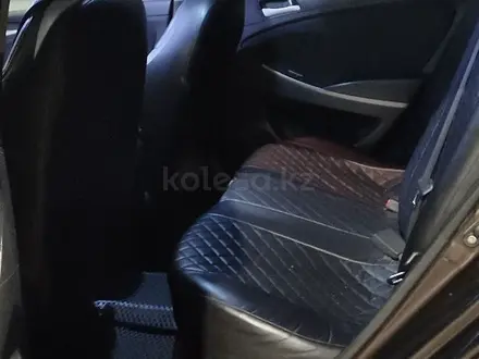 Hyundai Solaris 2014 года за 4 700 000 тг. в Караганда – фото 7