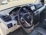 Volkswagen Routan 2011 годаүшін6 000 000 тг. в Актау