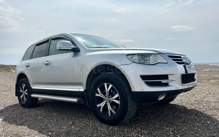 Volkswagen Touareg 2008 годаfor7 800 000 тг. в Алматы