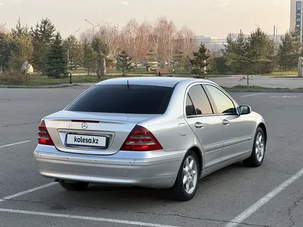 Mercedes-Benz C 240 2000 года за 3 300 000 тг. в Алматы – фото 4