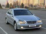 Mercedes-Benz C 240 2000 года за 3 500 000 тг. в Алматы – фото 3